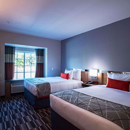 Microtel Inn&Suites by Wyndham Amsterdam Eksteriør bilde