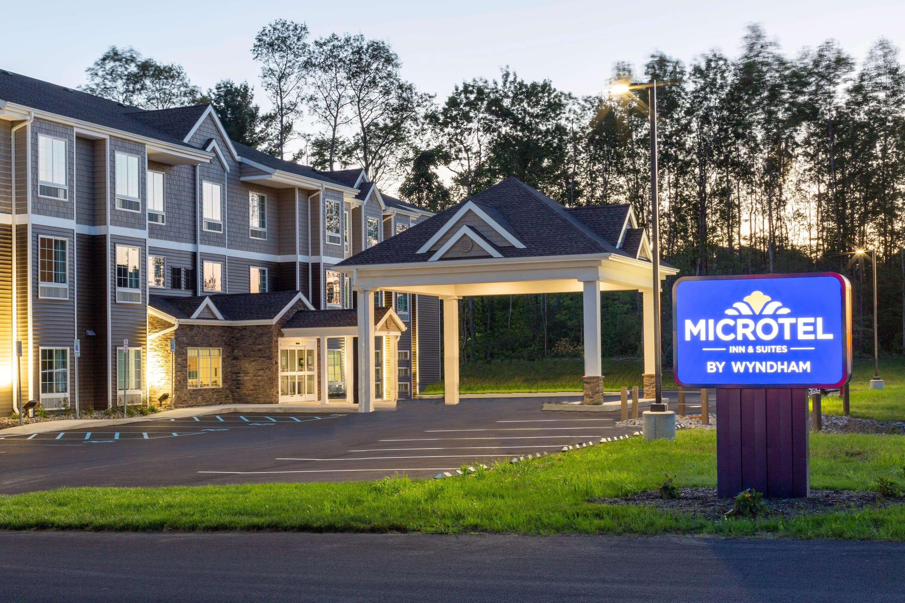 Microtel Inn&Suites by Wyndham Amsterdam Eksteriør bilde